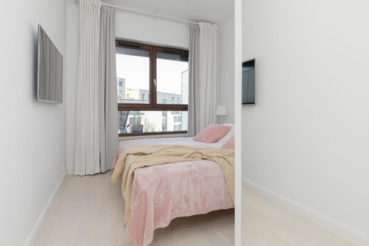 Sarmacka Apartment With Balcony Warsaw Wilanow By Noclegi Renters Bagian luar foto