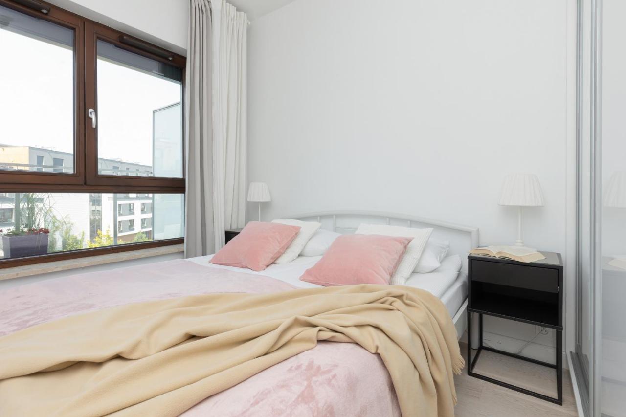 Sarmacka Apartment With Balcony Warsaw Wilanow By Noclegi Renters Bagian luar foto