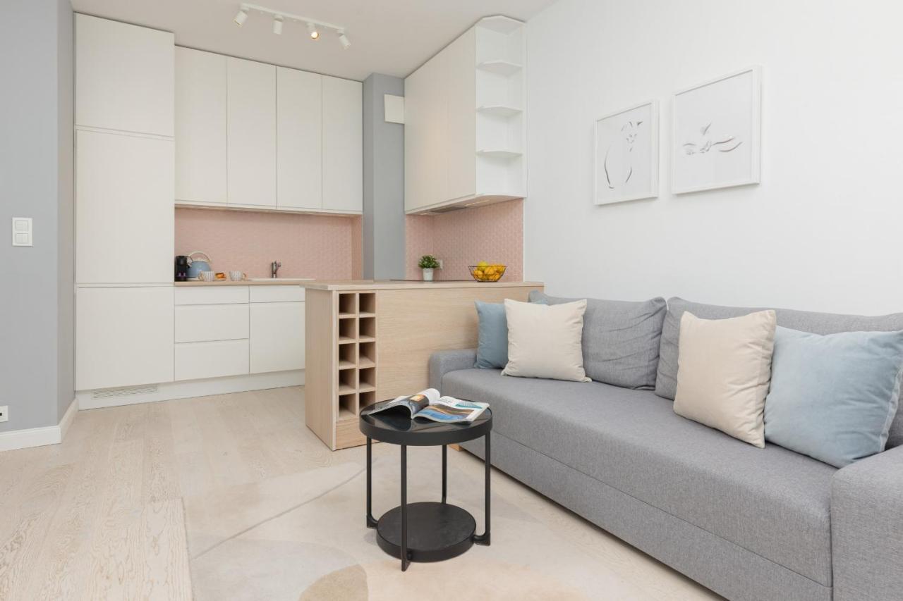 Sarmacka Apartment With Balcony Warsaw Wilanow By Noclegi Renters Bagian luar foto
