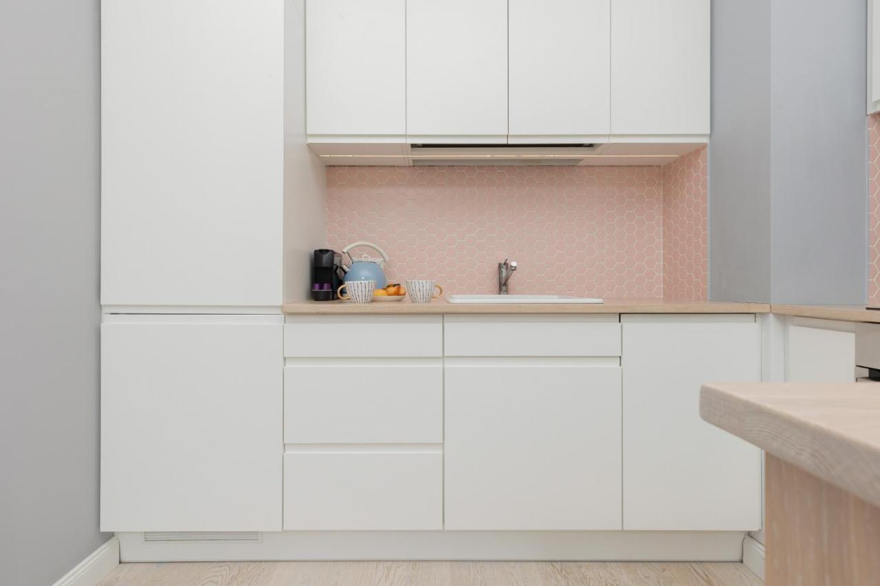 Sarmacka Apartment With Balcony Warsaw Wilanow By Noclegi Renters Bagian luar foto
