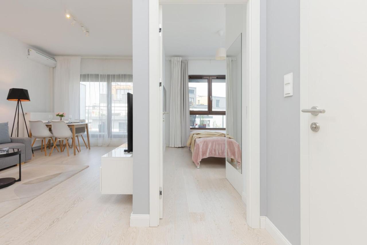 Sarmacka Apartment With Balcony Warsaw Wilanow By Noclegi Renters Bagian luar foto