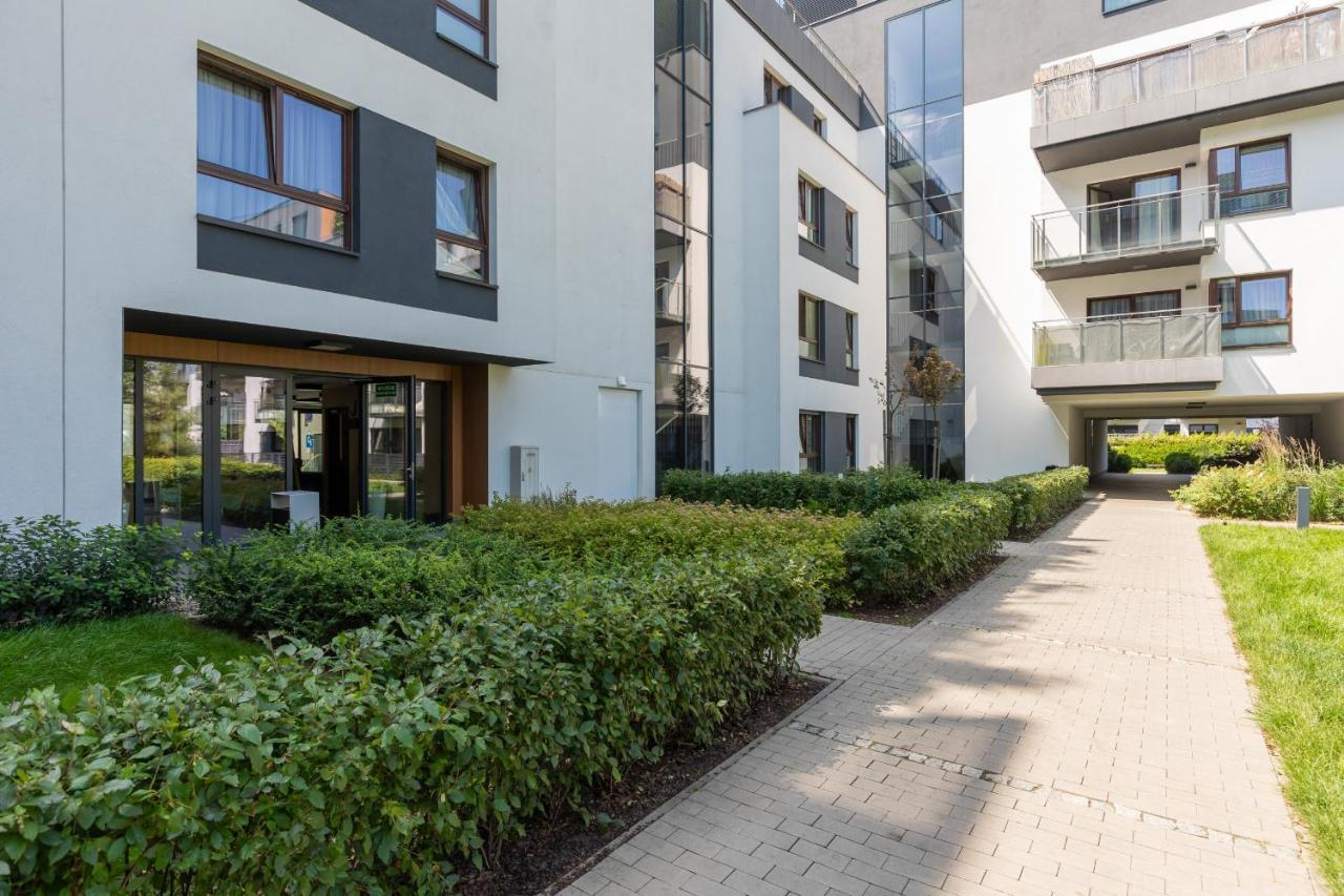 Sarmacka Apartment With Balcony Warsaw Wilanow By Noclegi Renters Bagian luar foto